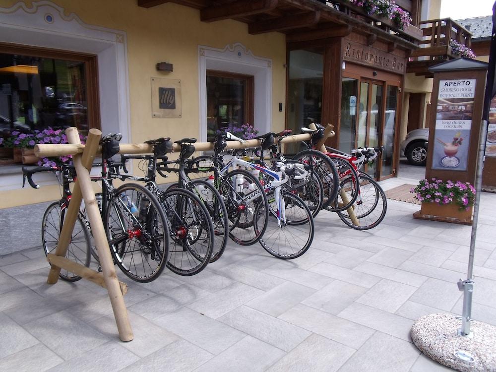 Hotel Amerikan Livigno Exterior photo