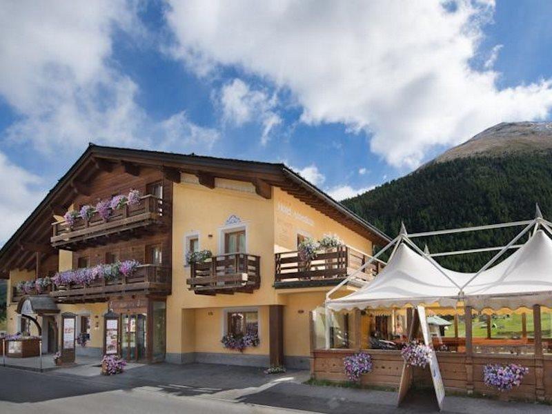 Hotel Amerikan Livigno Exterior photo